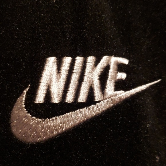 Nike Jacket - Picture 3 of 4